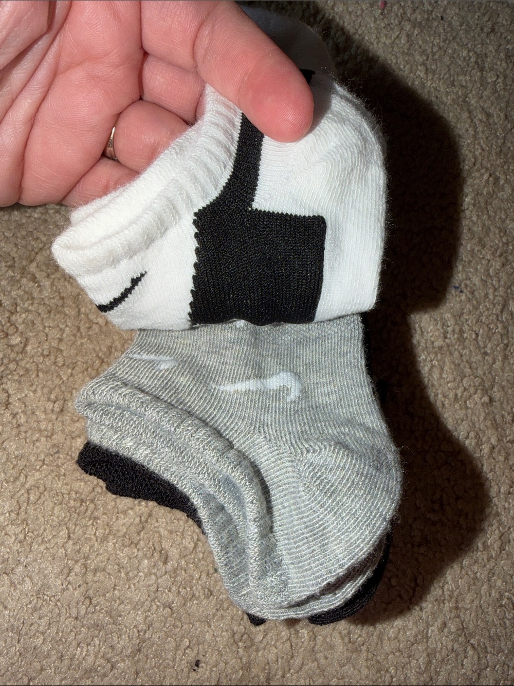 NWT Nike Everyday No Show Socks Youth 5-7 - Picture 2 of 6